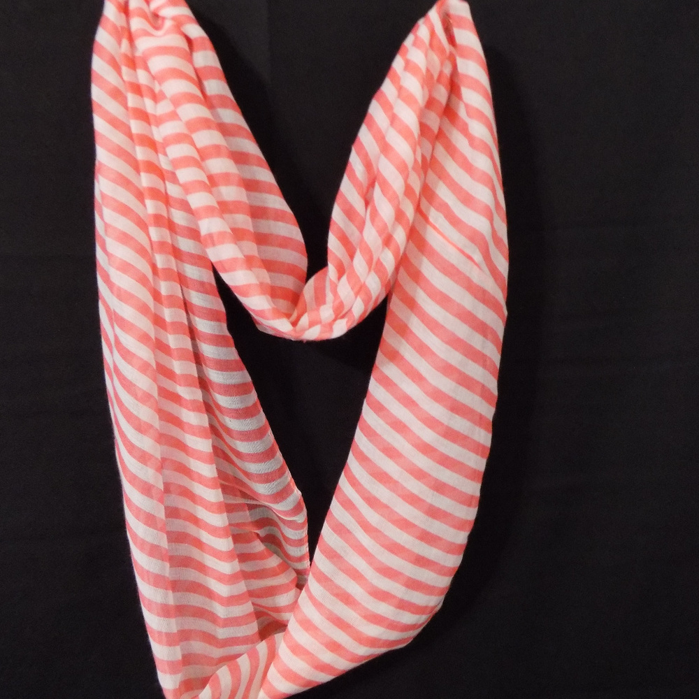 Striped infinity orange and white scar